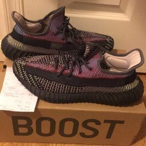 Yeezy 350 Yecheil